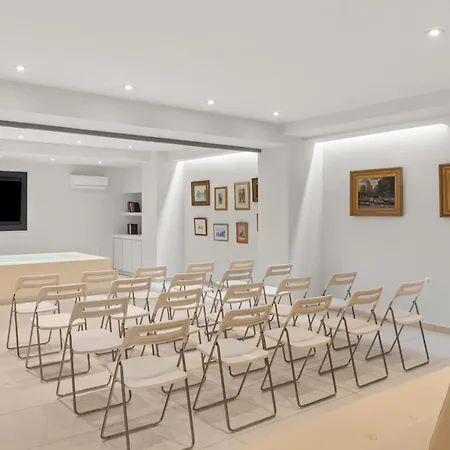 Gallery Port 4*