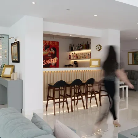 Gallery Port Otel 4*