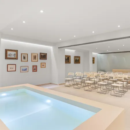 Otel Gallery Port 4*