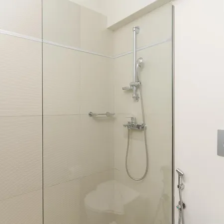 Otel Gallery Port 4*